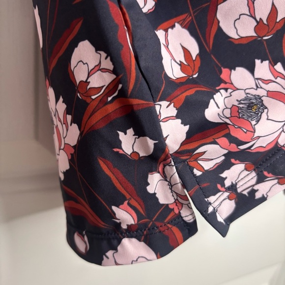 Kastel Denmark Athletic Golf Tennis Sun Shirt in Navy w/ Pink Peonies Size XS - Picture 8 of 13